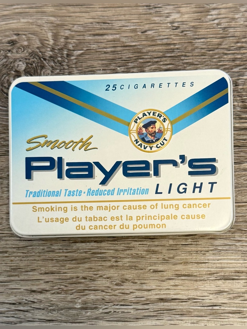 Vintage 90’s Player's Light Smooth Tin